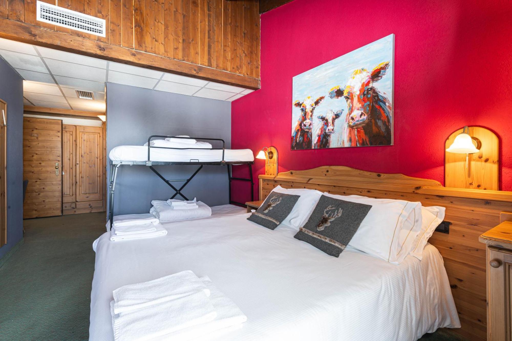 Chalet Des Alpes เกรสซาน ภายนอก รูปภาพ